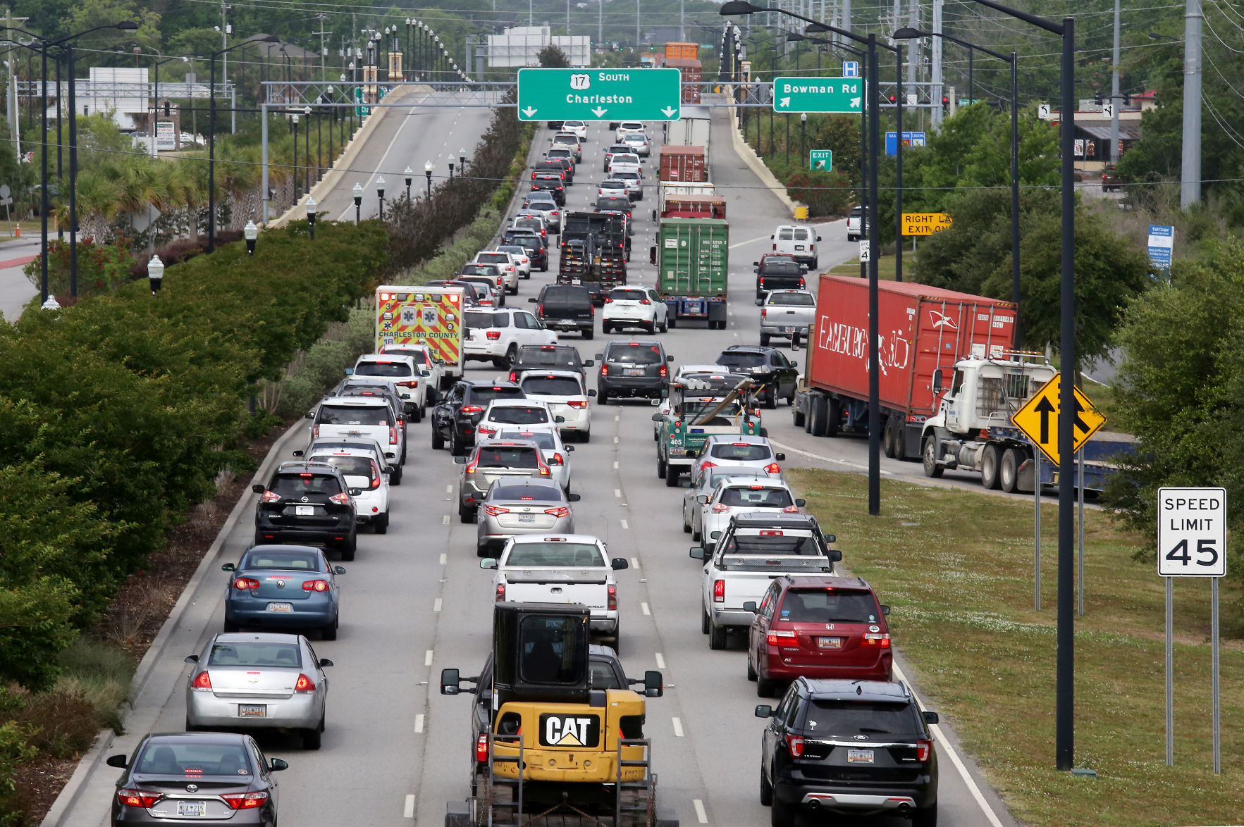 17-dodd-Bridge-crop Traffic22178.jpg